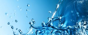 Có thể sử dụng nước thay thế cho dầu thủy lực được không?